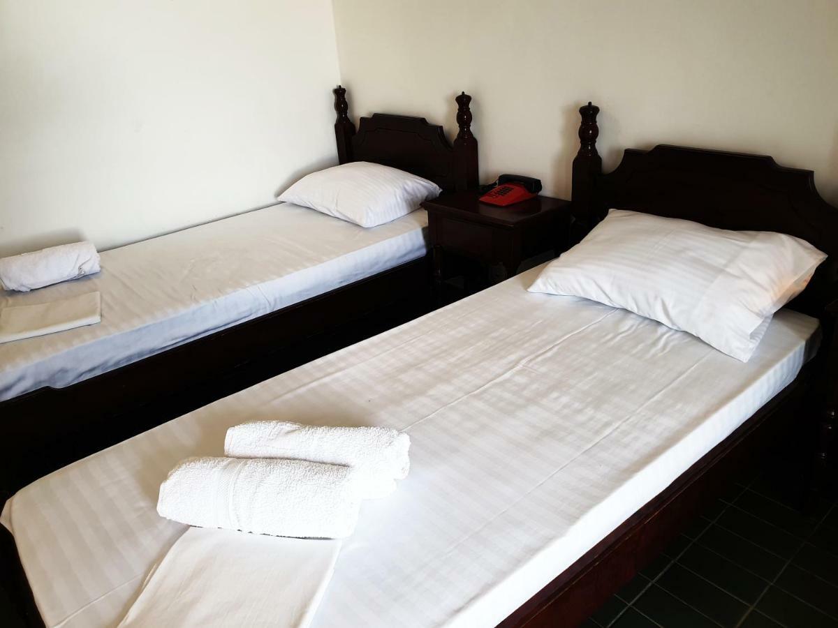 Hotel Sumadija Rafailovici Bečići Luaran gambar